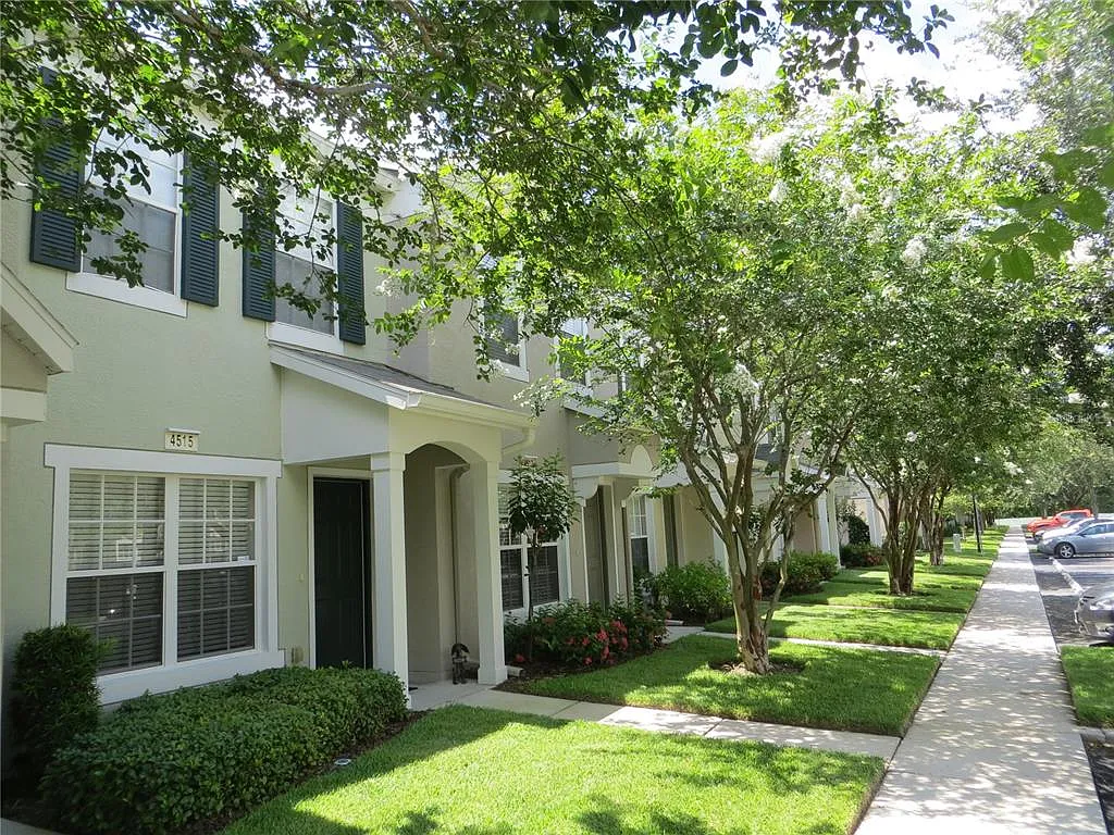 2 bed, 2.5 bath, 1110 sqft, $1,925 — Photo 2