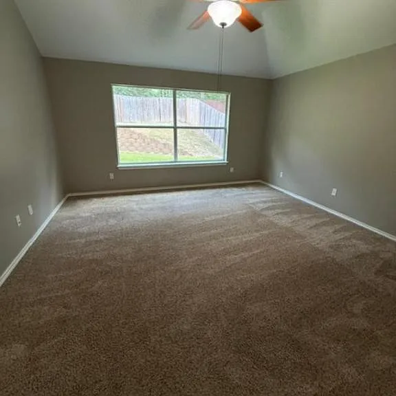 625 Winding Brook Ln — Photo 11