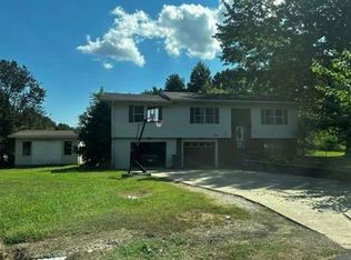 8002 Woodland Meadow Dr, Poplar Bluff, MO 63901