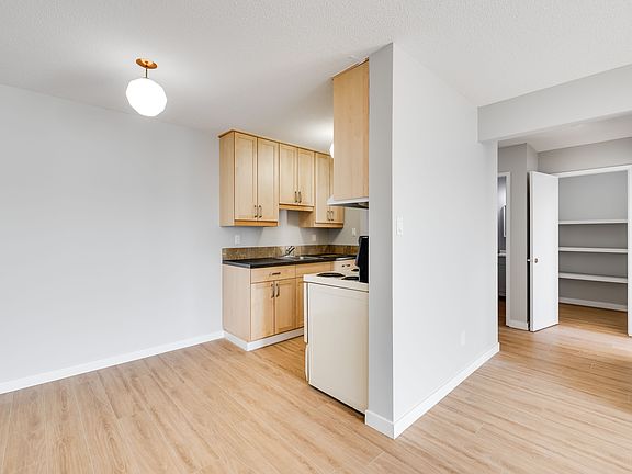 5th image of 10815 116th St NW #-103