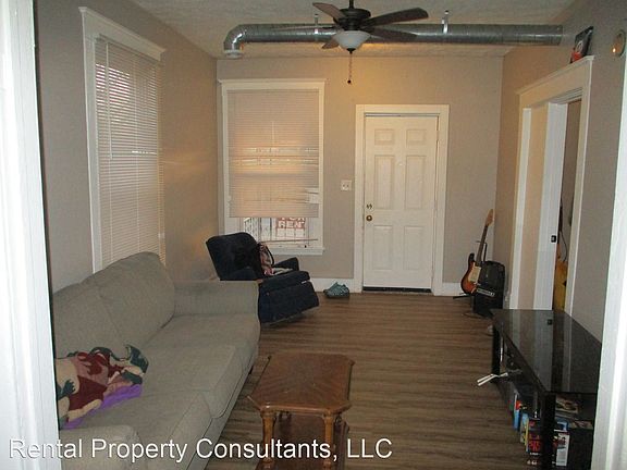3rd image of 1421 Turner Ave NW #2