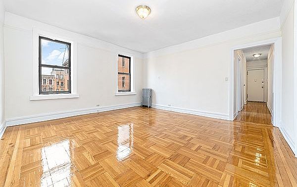 1st image of 118 Post Ave #4/E