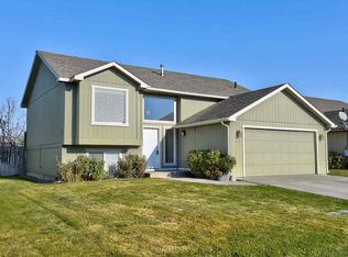 17615 2nd Ln, Spokane, WA 99216