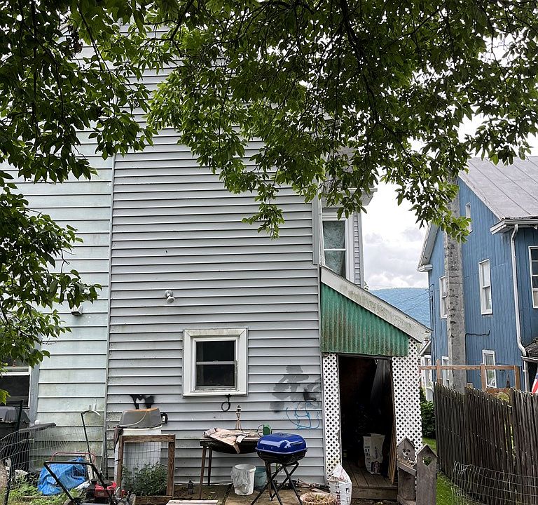 2nd image of 26 Catherine St