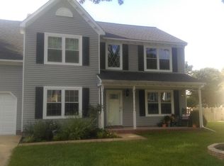 912 Whisper Hollow Dr, Chesapeake, VA 23322