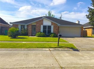 2009 Van Arpel Dr, La Place, LA 70068