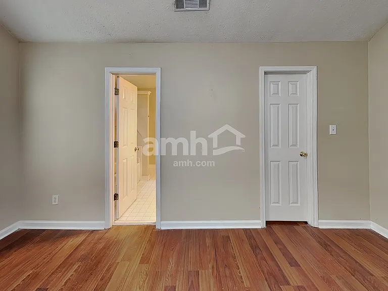 104 Ivy Springs Dr — Photo 10