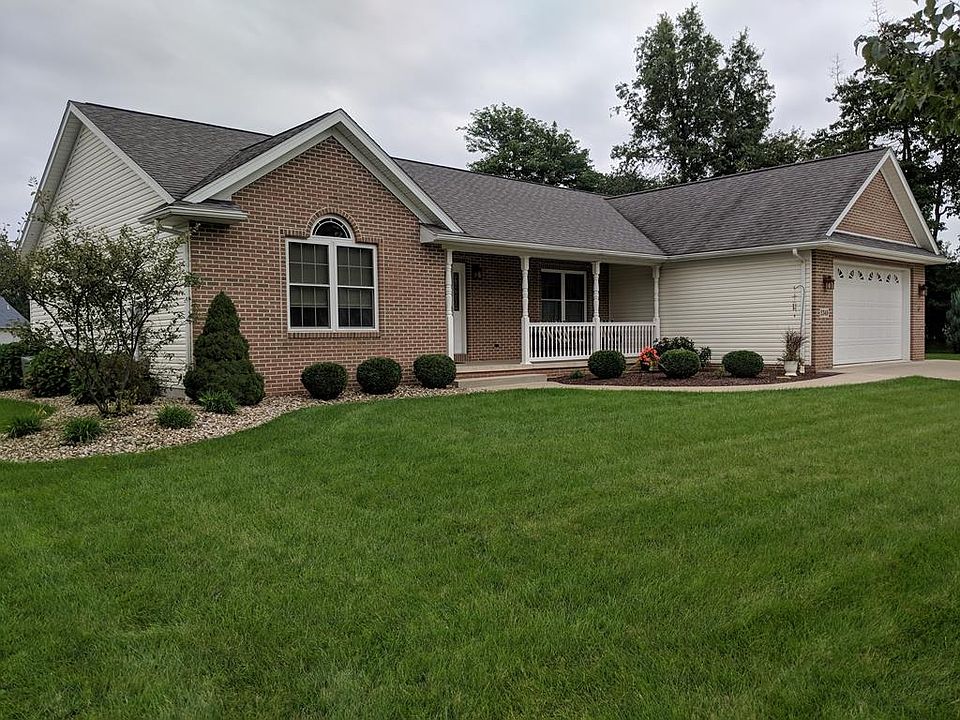 1st image of 2349 Foxwood Dr