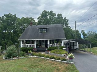 7417 Noblestown Rd, Oakdale, PA 15071