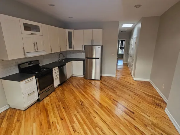 132 Sussex Street image 1 of 11