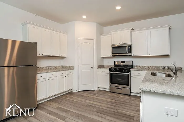 2954 Jackson Smt — Photo 17