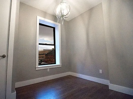 Rented by EXR | media 25