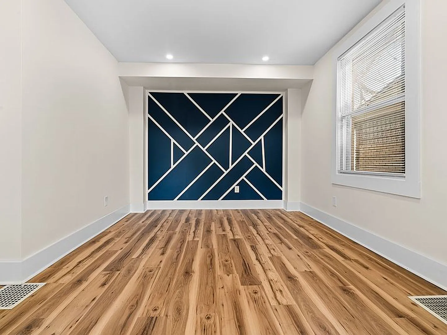 Four Bedroom Single-Family Home: Now Available!! — Photo 2
