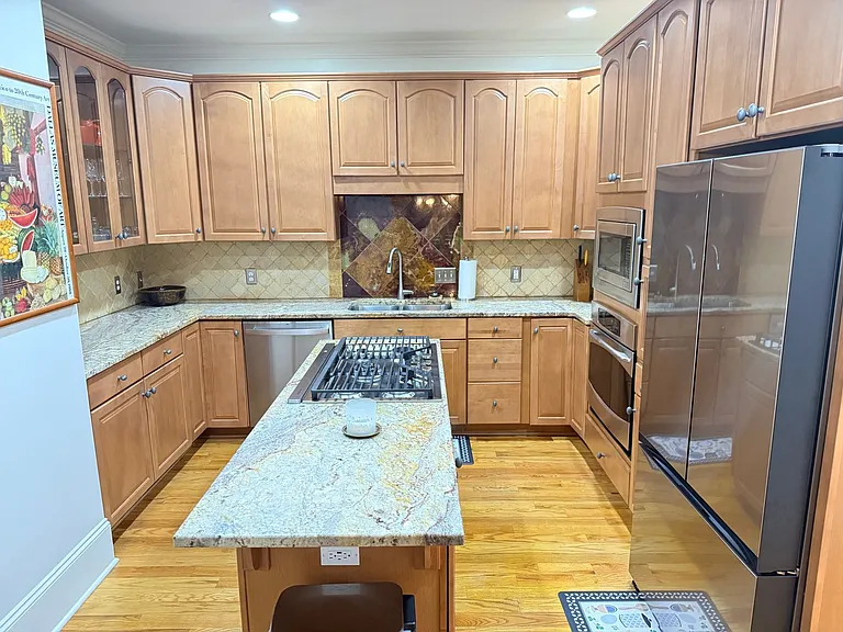 421 Spring St #103 — Photo 7