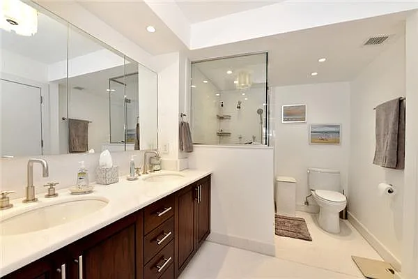 Sold by Stephen P. Wald | media 7