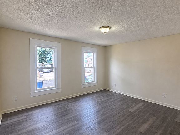 2nd image of 113 Morris St #1