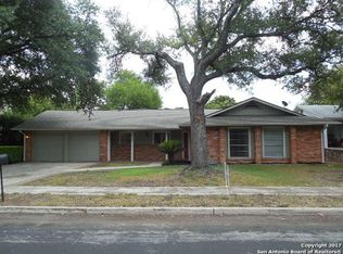 6108 Rue Francois St, Leon Valley, TX 78238