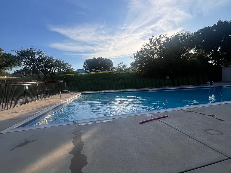 2317 Forest Hill Ln — Photo 21