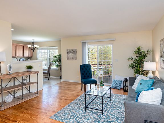 3rd image of 1003 N South Elgin Blvd