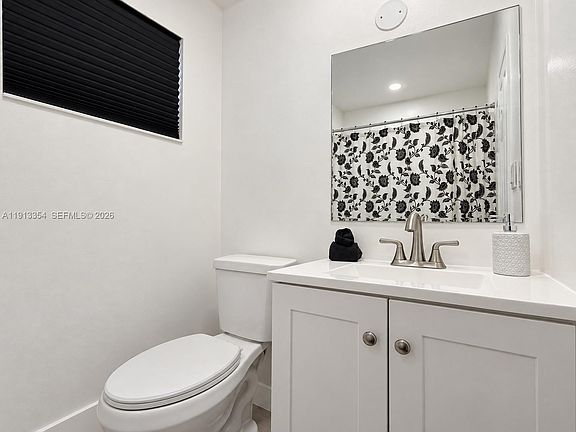 5th image of 6950 NW 8th Ave APT 7