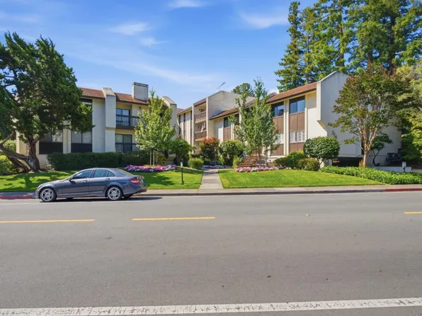 226 W Edith Ave APT 33, Los Altos, CA 94022