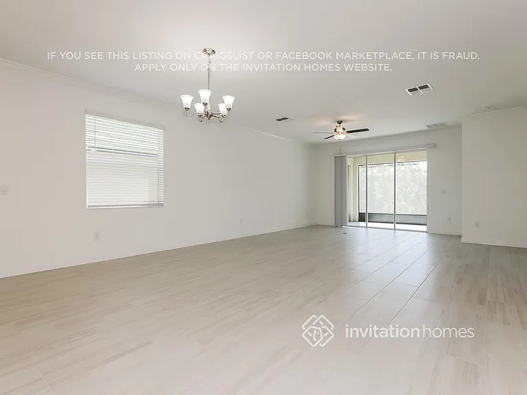 14125 17th Ct E — Photo 3
