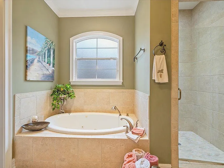 4146 Forsythe Way — Photo 34