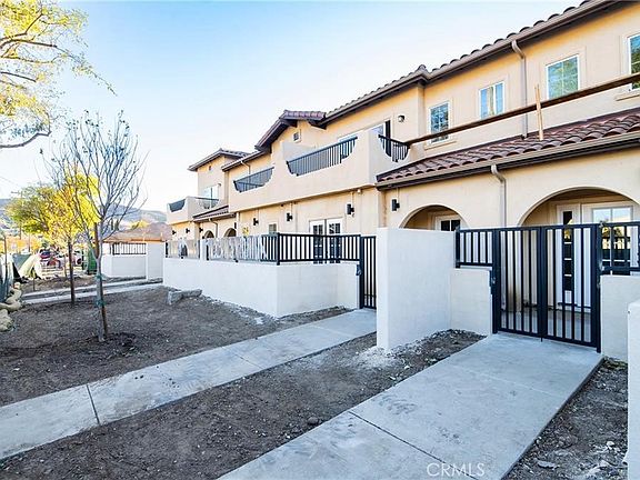 3rd image of 5502 E Los Angeles Ave #1