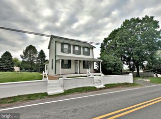 194 Center Rd, Douglassville, PA 19518