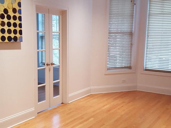 LR leading to DEN with French Doors