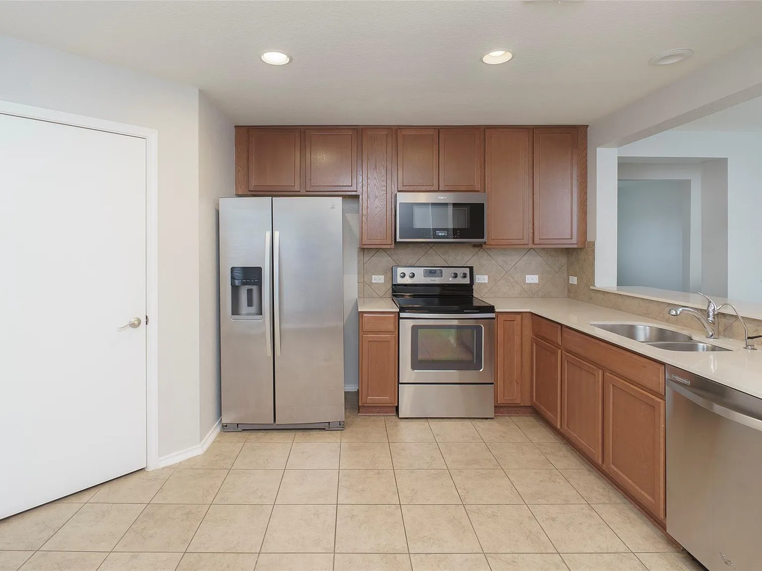 3 bed, 2.0 bath, 1342 sqft, $2,000 — Photo 1