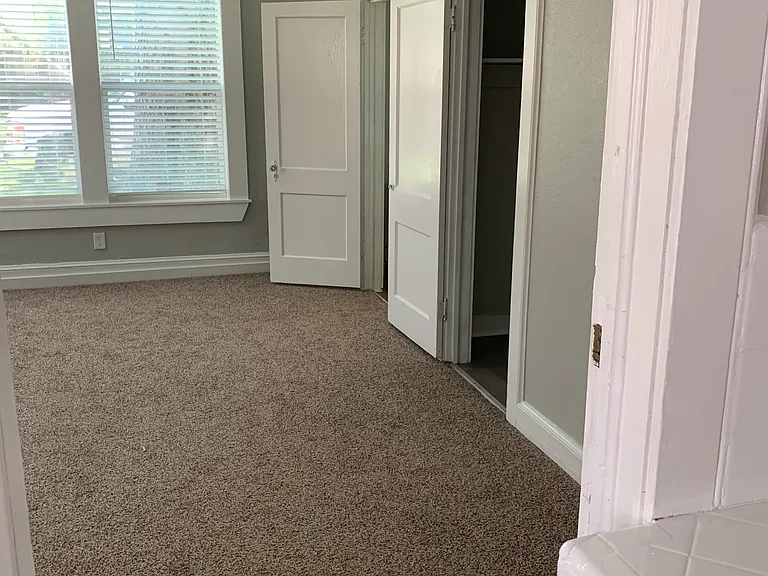 517 S Bolton St #1 — Photo 9