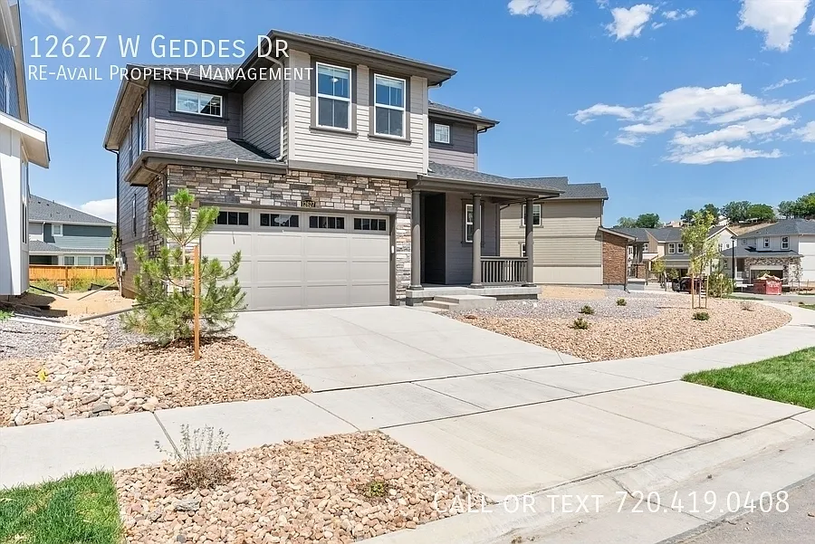 4 bed, 2.5 bath, 2996 sqft, $4,445 — Photo 3