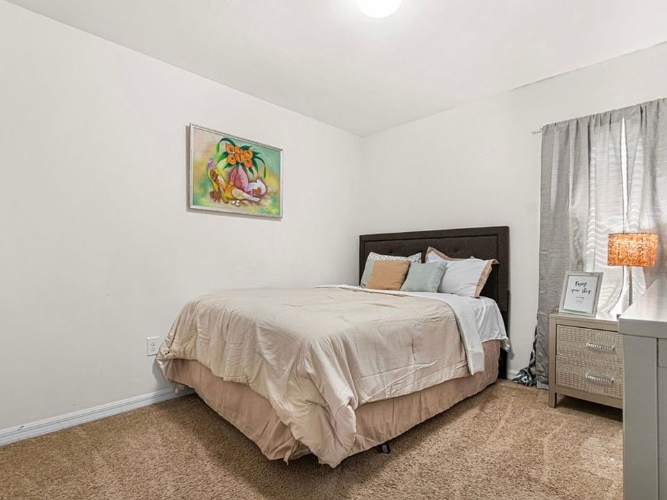 1st image of 1501 NE 33rd St #C