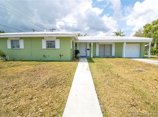 16210 SW 98th Ct, Miami, FL 33157