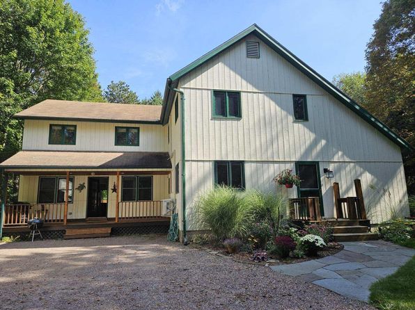 580 Hidden Pines Cir