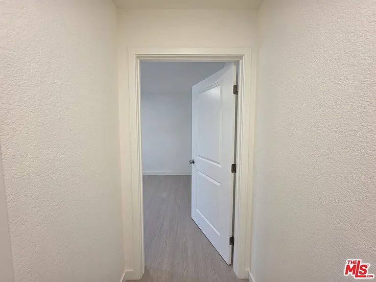 912 N Ridgewood Pl #2 — Photo 11