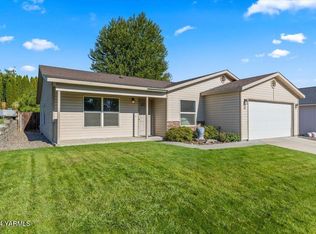 405 Virginia Ct, Zillah, WA