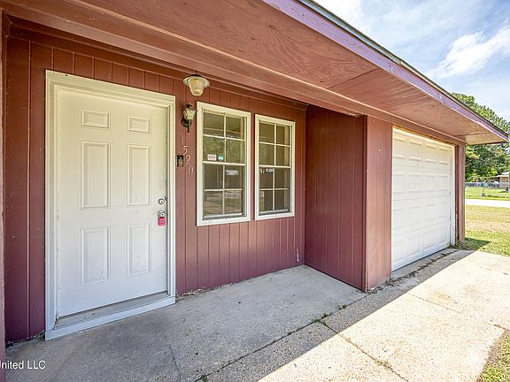 5th image of 1520 Kingfisher Dr