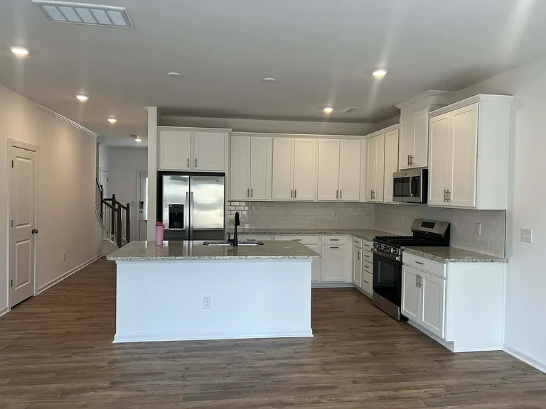 224 Hank Way — Photo 21