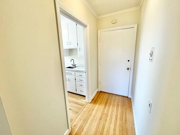 5th image of 455 Arlington St APT 12
