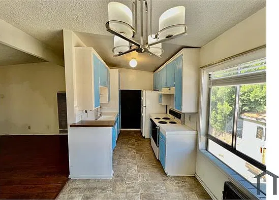2 bed, 800 sqft, $2,895 — Photo 2