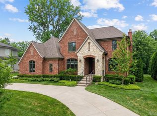 3010 E Bradford Dr, Bloomfield Hills, MI 48301