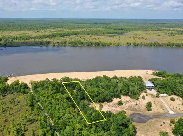 192 Riverchase Ln, Apalachicola, FL 32320