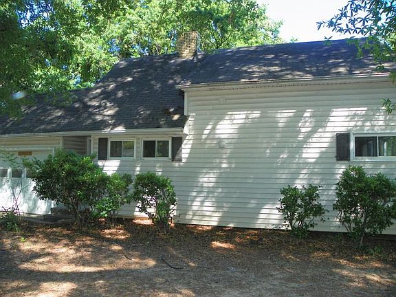 4th image of 1216 Summit Ave