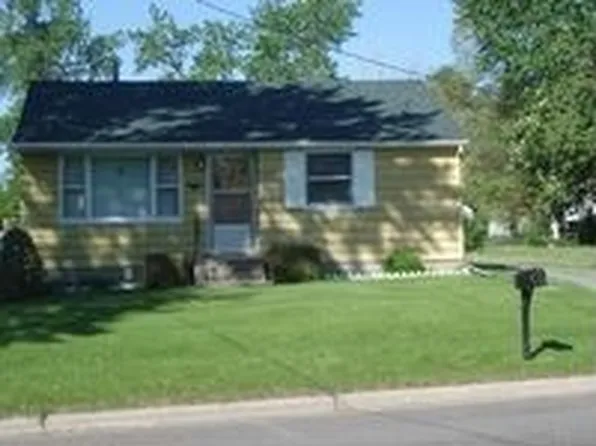 135 Broadway Ave S, Foley, MN 56329