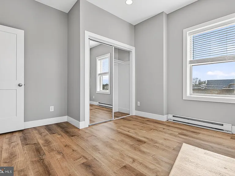 329 S High St — Photo 16