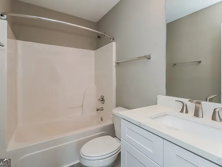 206 Nadia Ct — Photo 15