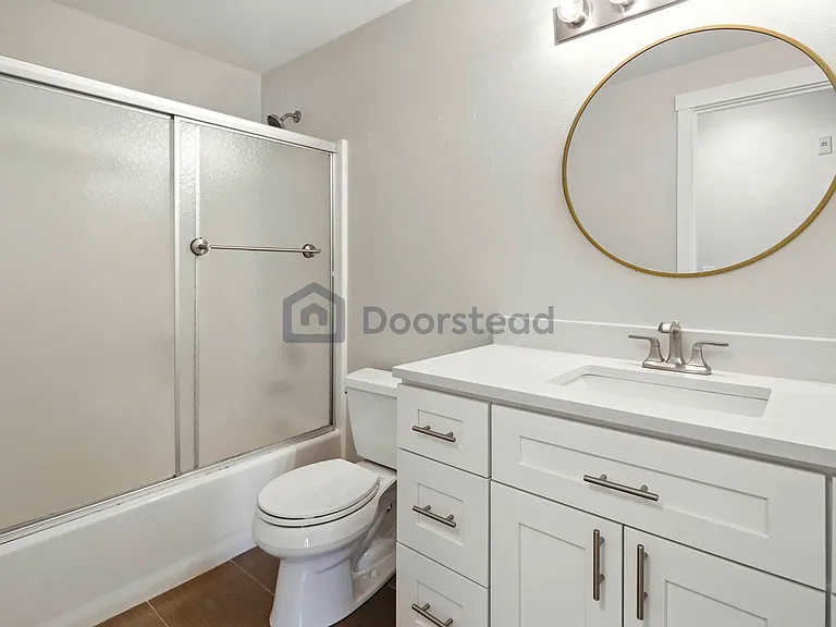 601 Summit Ave E #401 — Photo 23