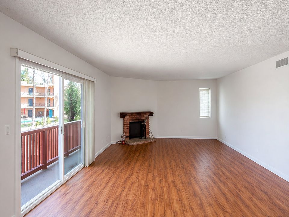 1st image of 5358 Circle Dr APT 201